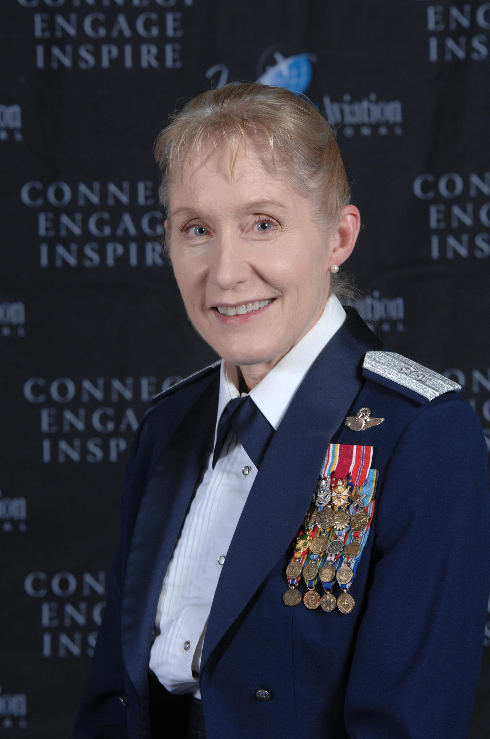 Pioneer Hall of Fame inductee MajGen Jeannie Leavitt